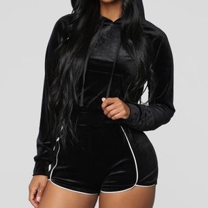 Fashion nova velvet vixen lounge set